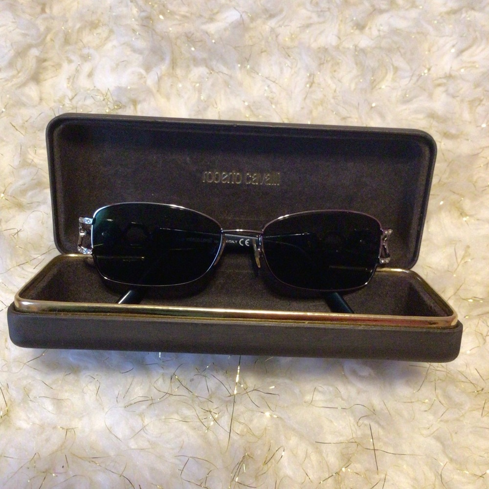 Unleash Your Inner Style w/ Authentic Roberto Cavalli Sunglasses.